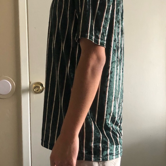 Fashion Nova Men Short Sleeve Top - Picture 2 of 3